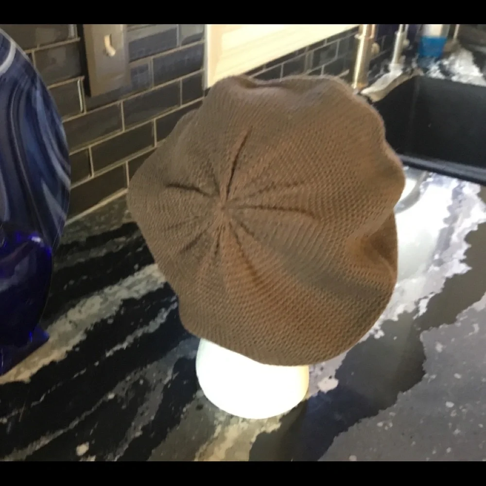 French Knit Brown New Hat - Picture 9 of 12